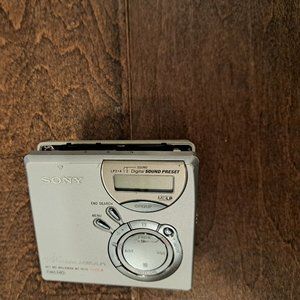 Sony Walkman Mini Disc Player